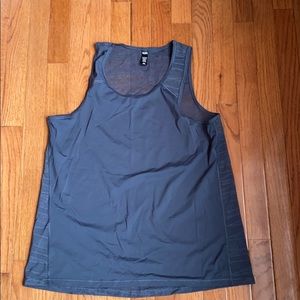 NWOT gray Victoria sport tank top with mesh